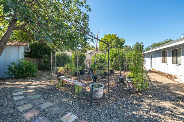 $390,000 | 3425 Silverwood Street, Redding, CA 96002