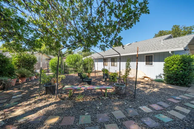 $390,000 | 3425 Silverwood Street, Redding, CA 96002