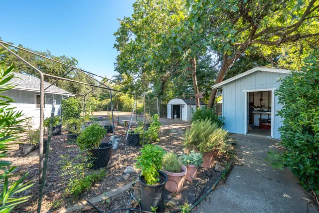 $390,000 | 3425 Silverwood Street, Redding, CA 96002