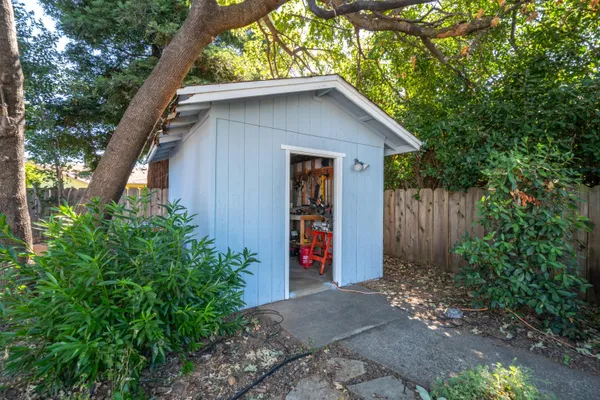 $386,000 | 3425 Silverwood Street, Redding, CA 96002