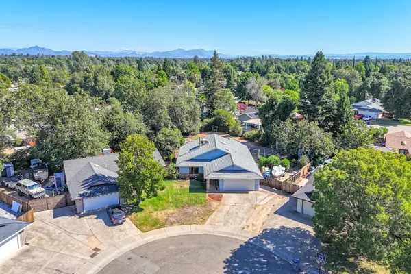 $386,000 | 3425 Silverwood Street, Redding, CA 96002