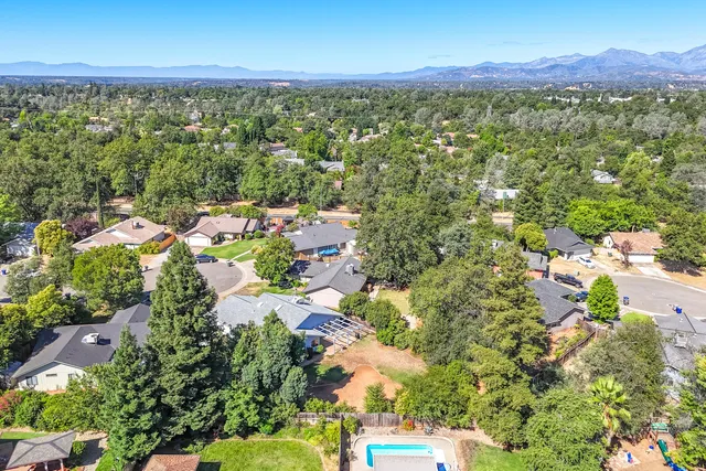 $390,000 | 3425 Silverwood Street, Redding, CA 96002