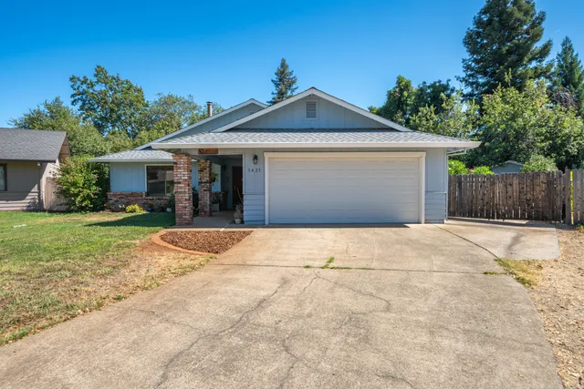 $390,000 | 3425 Silverwood Street, Redding, CA 96002