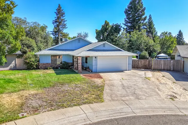 $390,000 | 3425 Silverwood Street, Redding, CA 96002