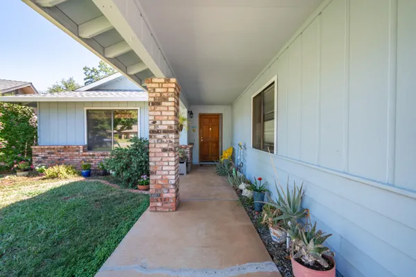 $386,000 | 3425 Silverwood Street, Redding, CA 96002