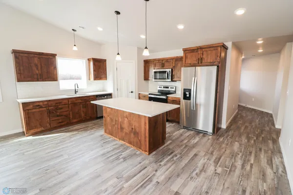 $329,900 | 1390 Prairie Lane, Wahpeton, ND 58075