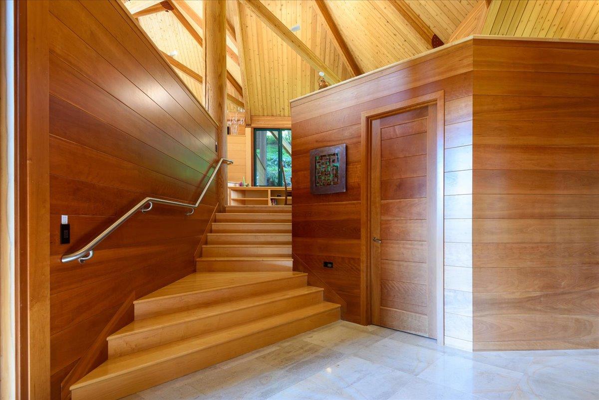 9 Summit Road Woodside, CA 94062 - Photo 24 of 38 a view of entryway