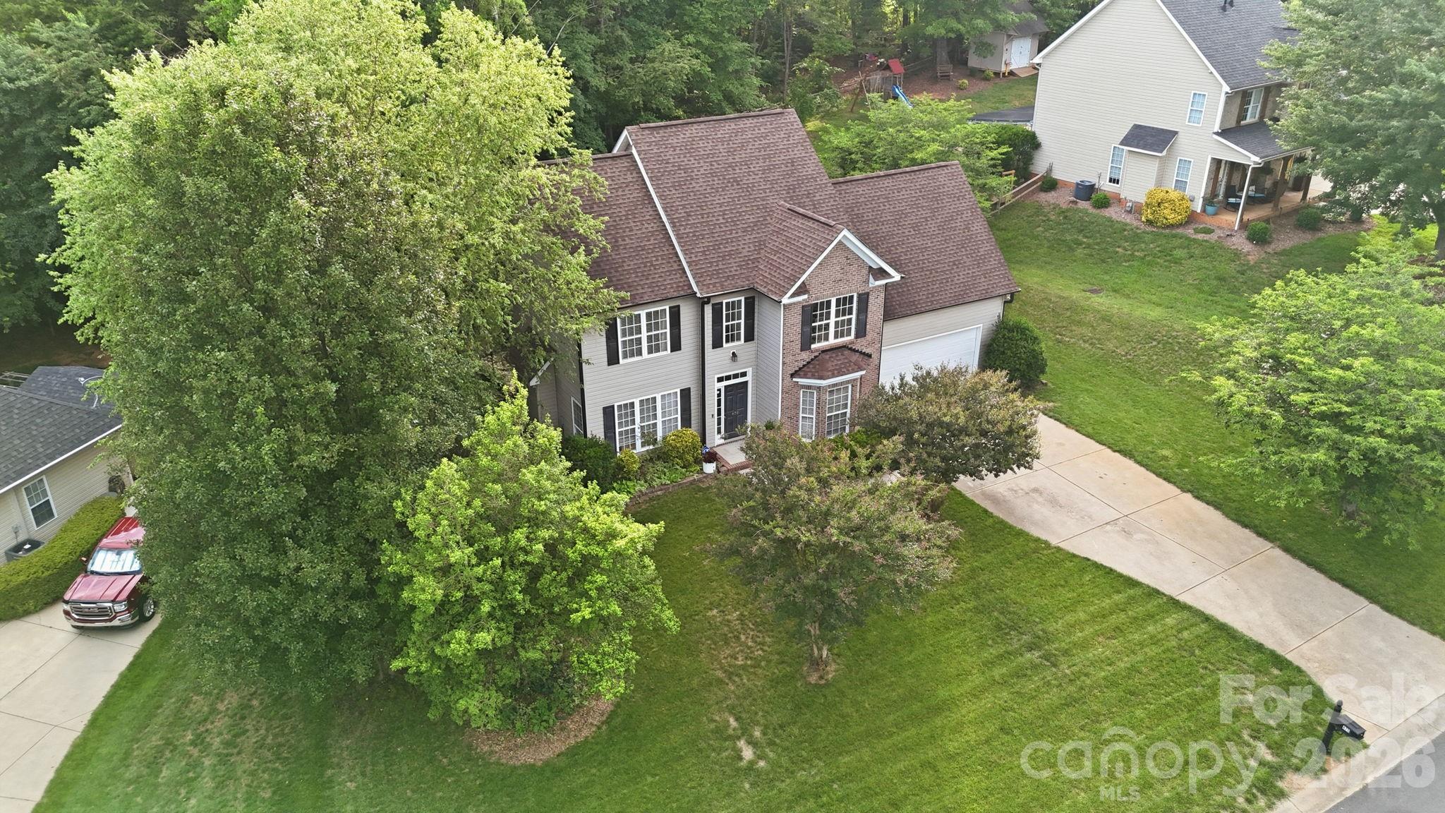 470 Fox Ridge Court Denver, NC 28037 - Photo 2 of 38