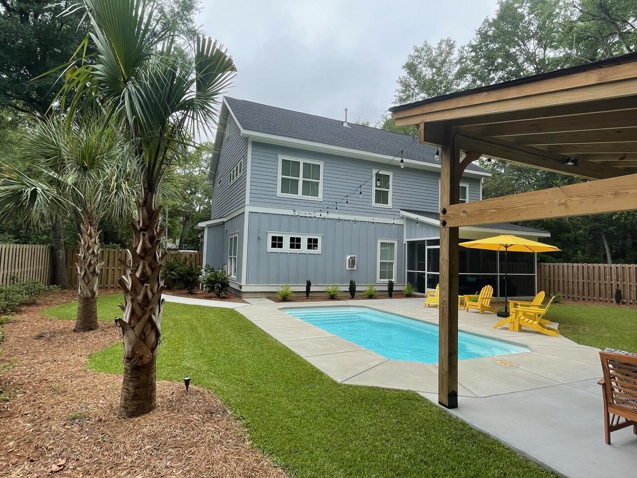1228 Ashley Hall Rear Private Yard 2