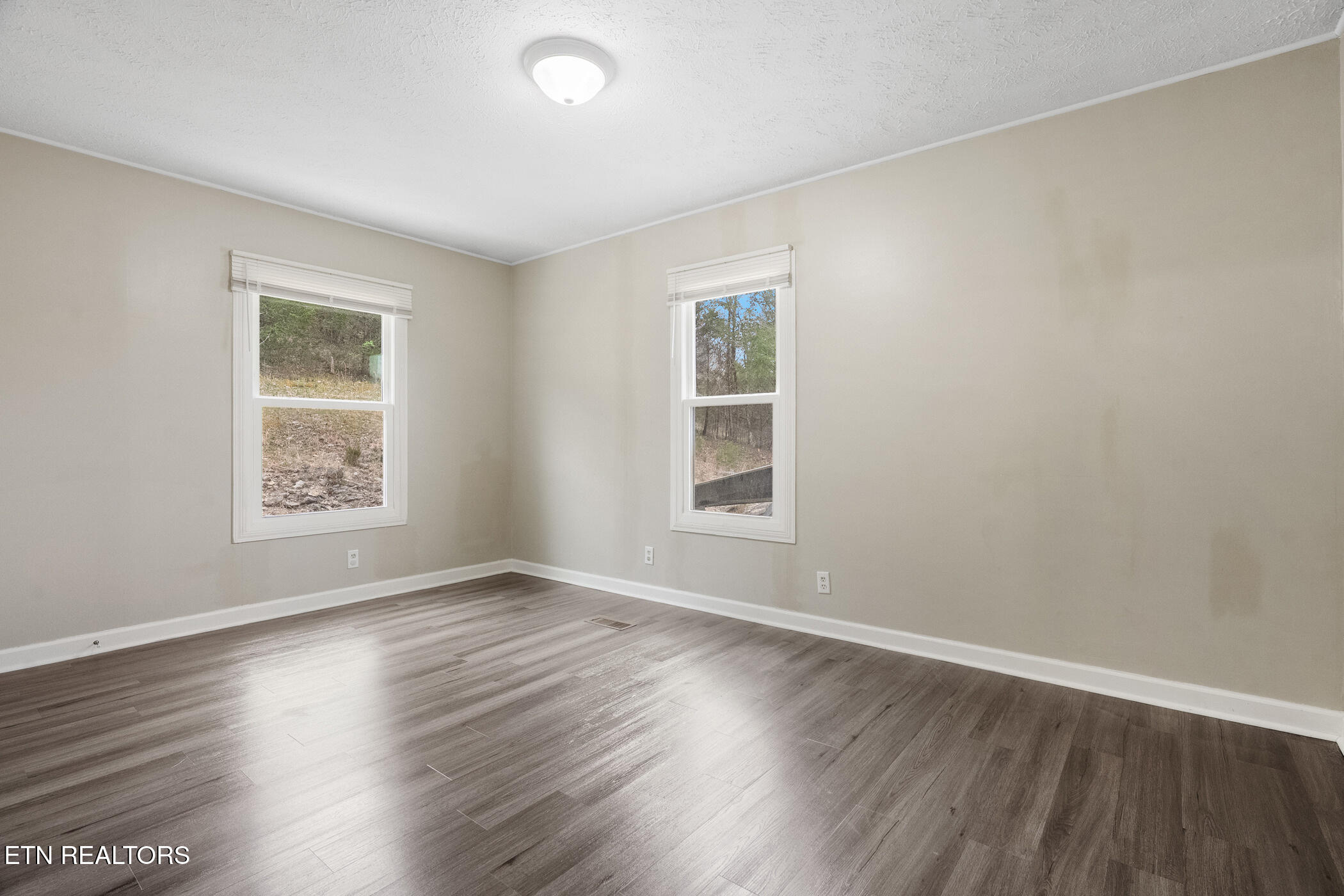 150 East Raccoon Valley Drive Heiskell, TN 37754 - Photo 23 of 36 dsc05092