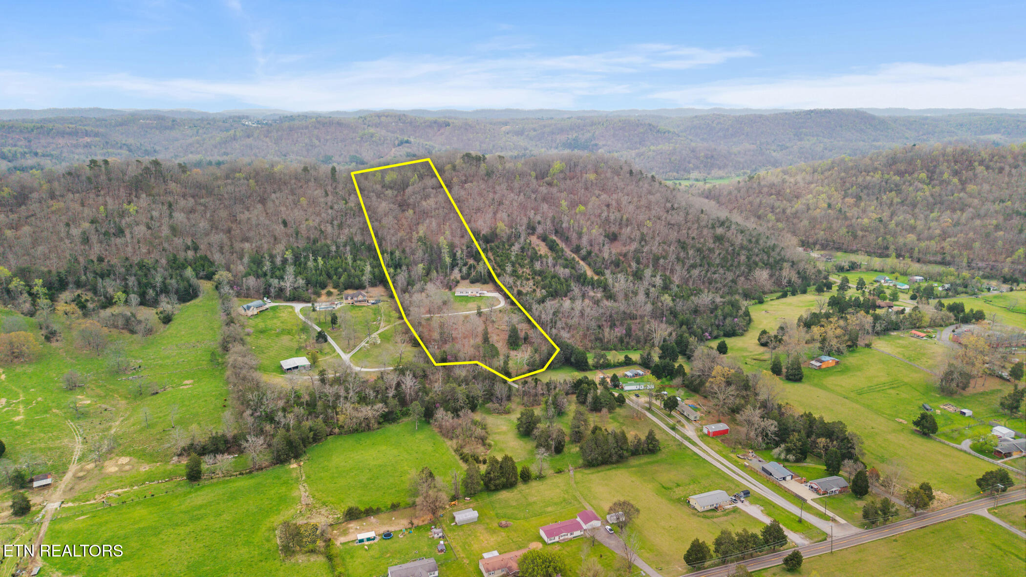 150 East Raccoon Valley Drive Heiskell, TN 37754 - Photo 4 of 36 dji_20260330101812_0609_d_line
