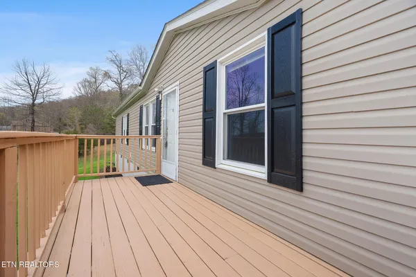 $475,000 | 150 East Raccoon Valley Drive, Heiskell, TN 37754