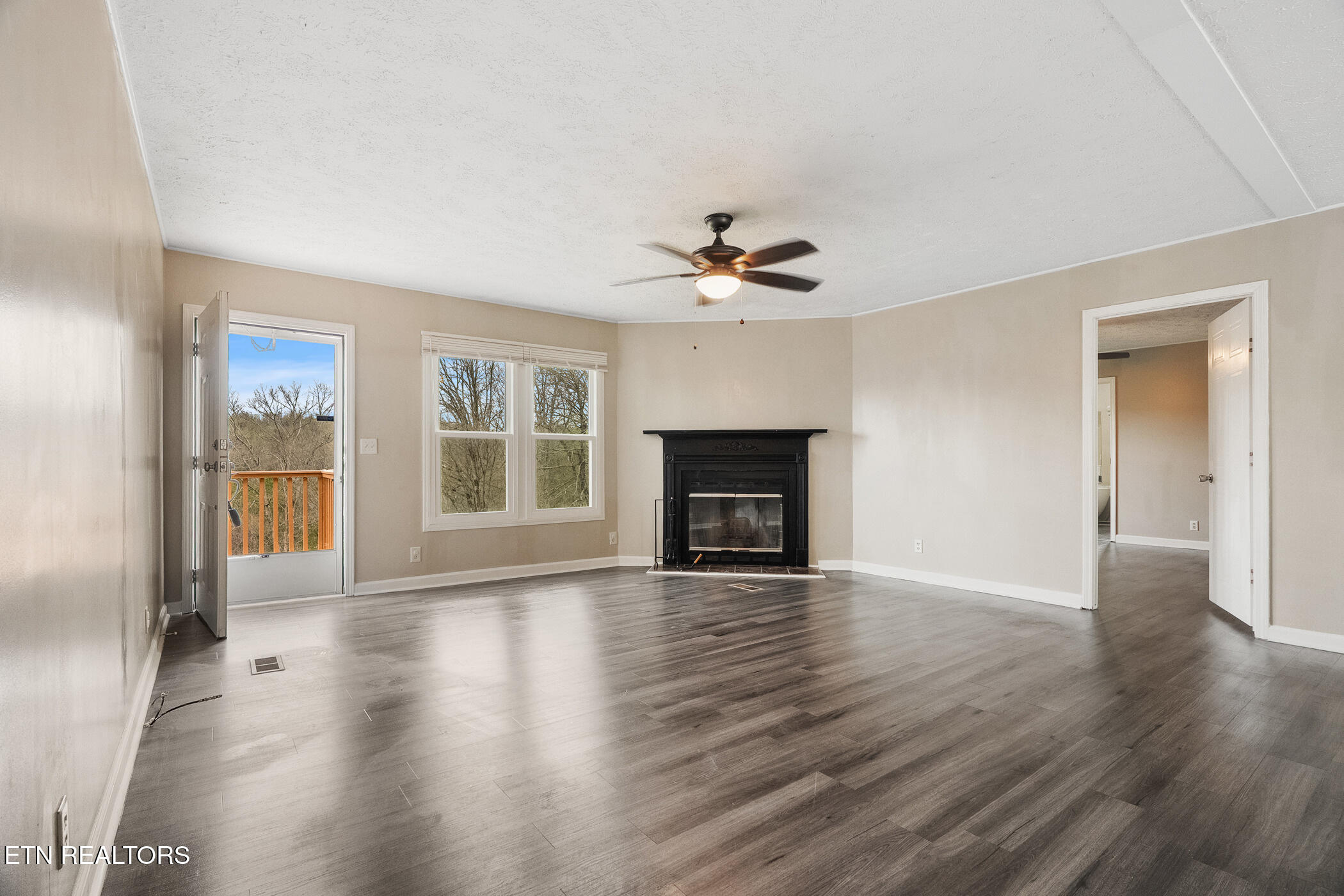 150 East Raccoon Valley Drive Heiskell, TN 37754 - Photo 6 of 36 dsc05007