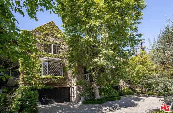 $39,500 | 353 North Gunston Drive, Los Angeles, CA 90049