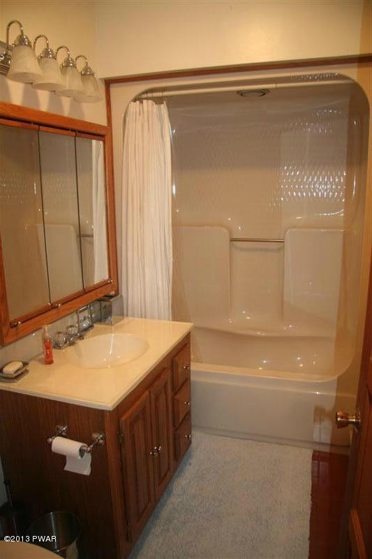 263 Lake Quinn Road Waymart, PA 18472 - Photo 19 of 50