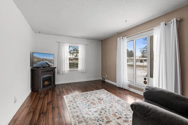 $239,900 | 1649 South 6th Street, Brainerd, MN 56401