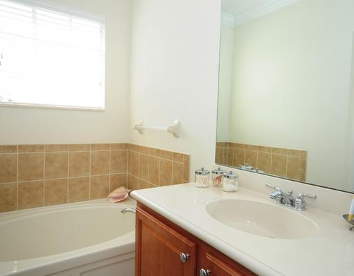 241 East Thatch Palm Circle Jupiter, FL 33458 - Photo 9 of 13 Additional Photo