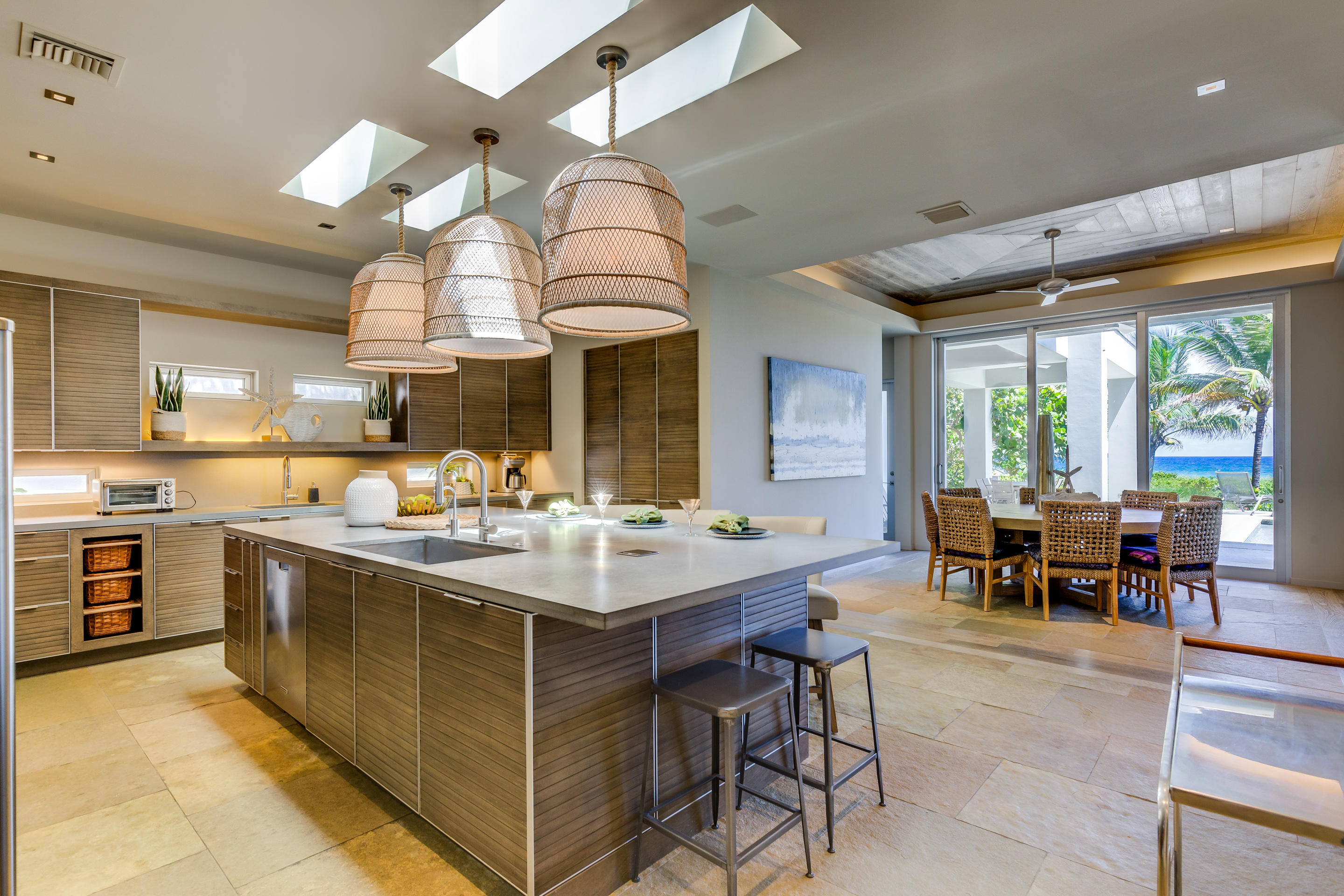 711 North Ocean Boulevard Delray Beach, FL 33483 - Photo 12 of 49 What's For Dinner?