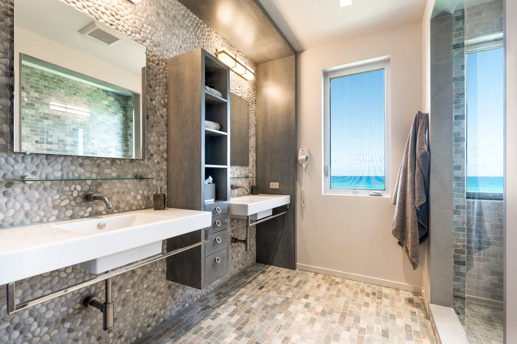 711 North Ocean Boulevard Delray Beach, FL 33483 - Photo 26 of 49 Shower Overlooks Ocean