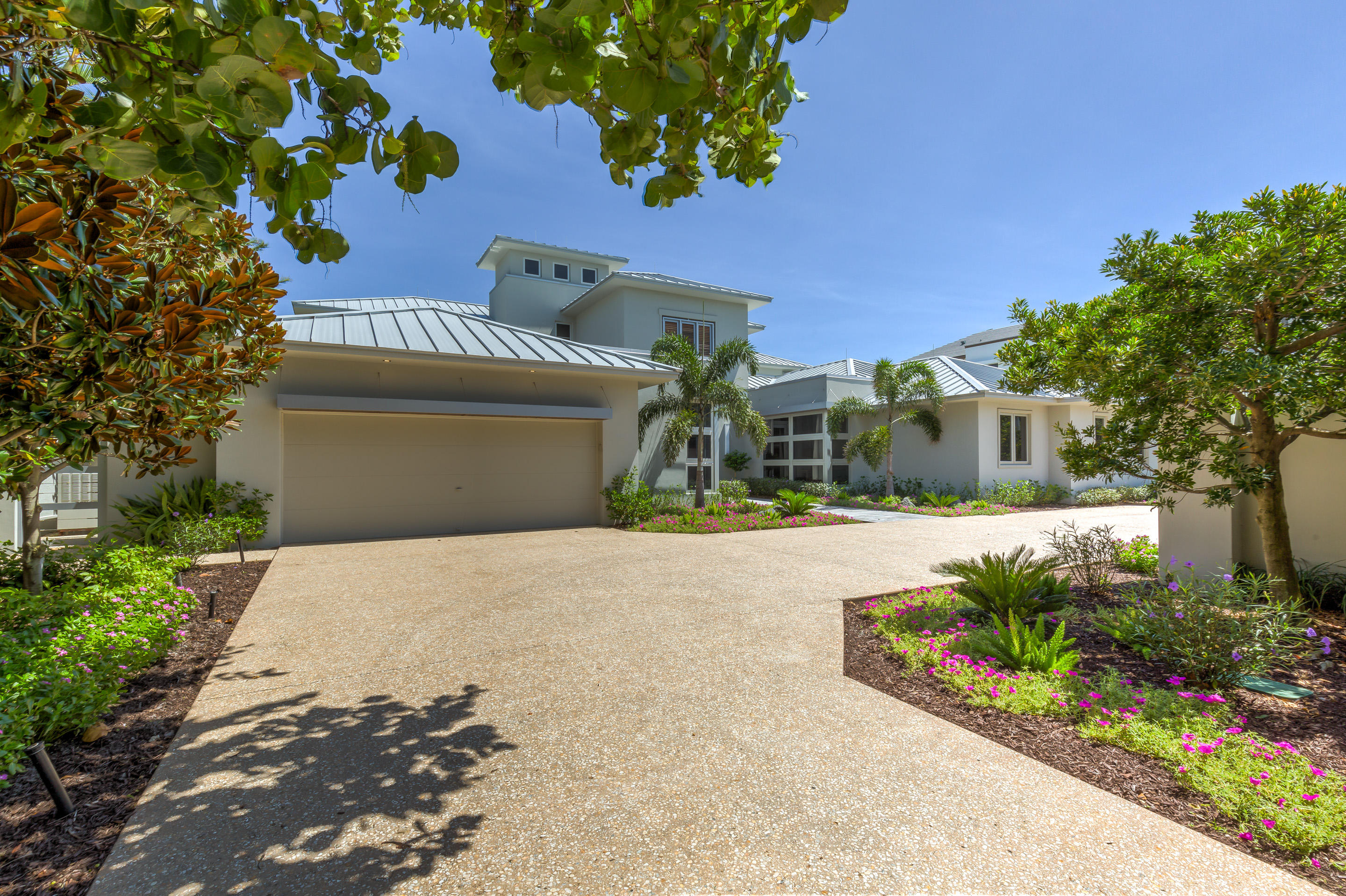 711 North Ocean Boulevard Delray Beach, FL 33483 - Photo 49 of 49 Maticulously Landscaped