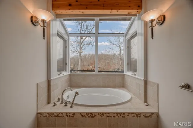 $2,575,000 | 2208 North Konstanz Drive, Innsbrook, MO 63390