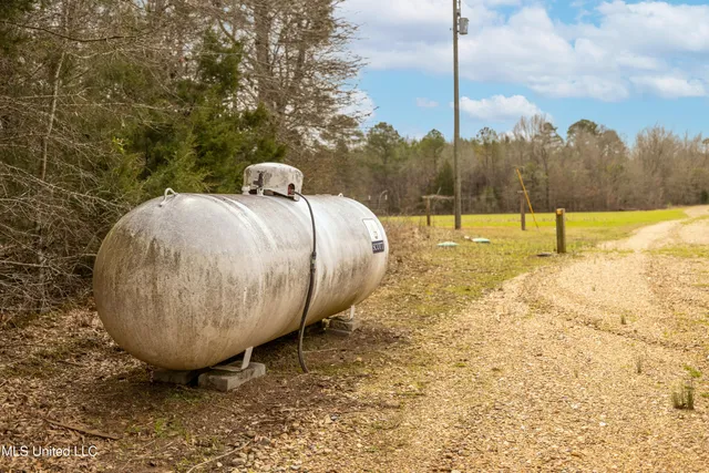 $2,820,000 | 3104 Booger Bottom Creek, West, MS 39192