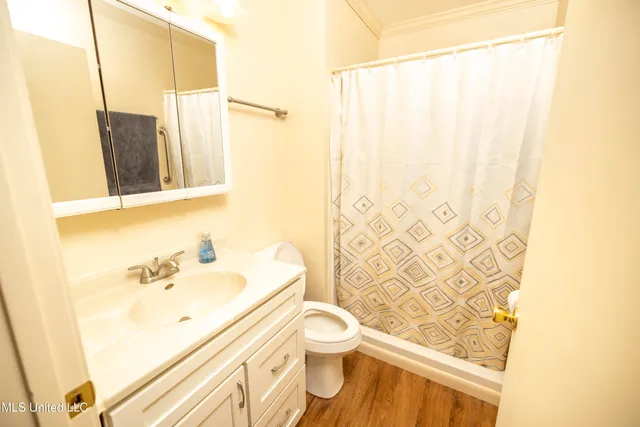 $2,820,000 | 3104 Booger Bottom Creek, West, MS 39192