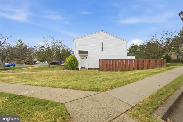 $350,000 | 6846 Carnation Circle, Frederick, MD 21703