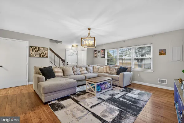 $350,000 | 6846 Carnation Circle, Frederick, MD 21703