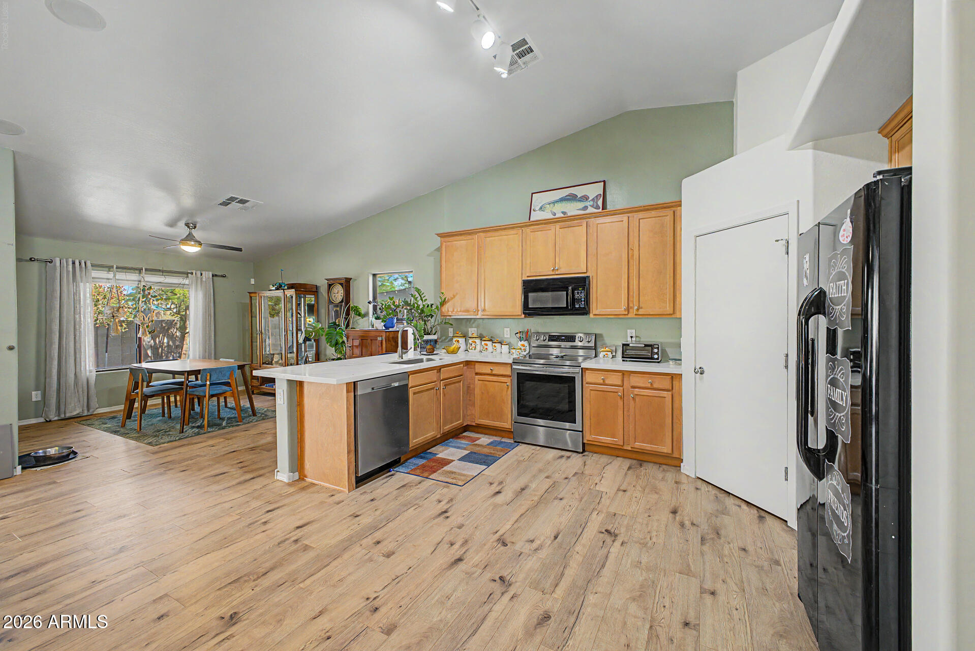 2677 South Conestoga Road Apache Junction, AZ 85119 - Photo 11 of 37