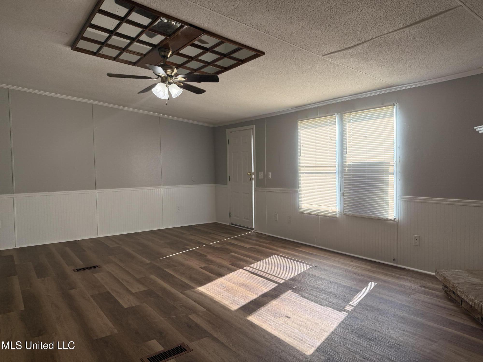 103 Cedar Ridge Boulevard Pearl, MS 39208 - Photo 3 of 10 IMG_0989