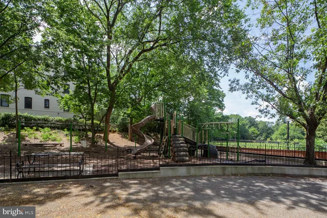 $349,900 | 3025 Ontario Road Northwest, Unit 105, Washington, DC 20009