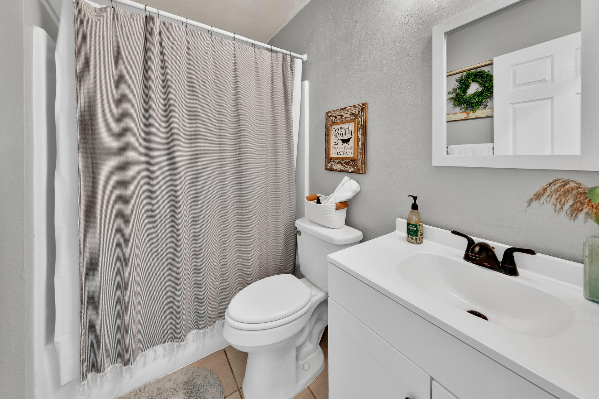 1741 Shellfish Drive Navarre, FL 32566 - Photo 25 of 39 Gallery Image 25