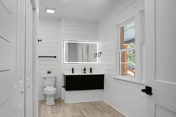 $509,000 | 8527 Benjamin Simmons Road, Hollywood, SC 29449