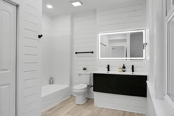 $509,000 | 8527 Benjamin Simmons Road, Hollywood, SC 29449