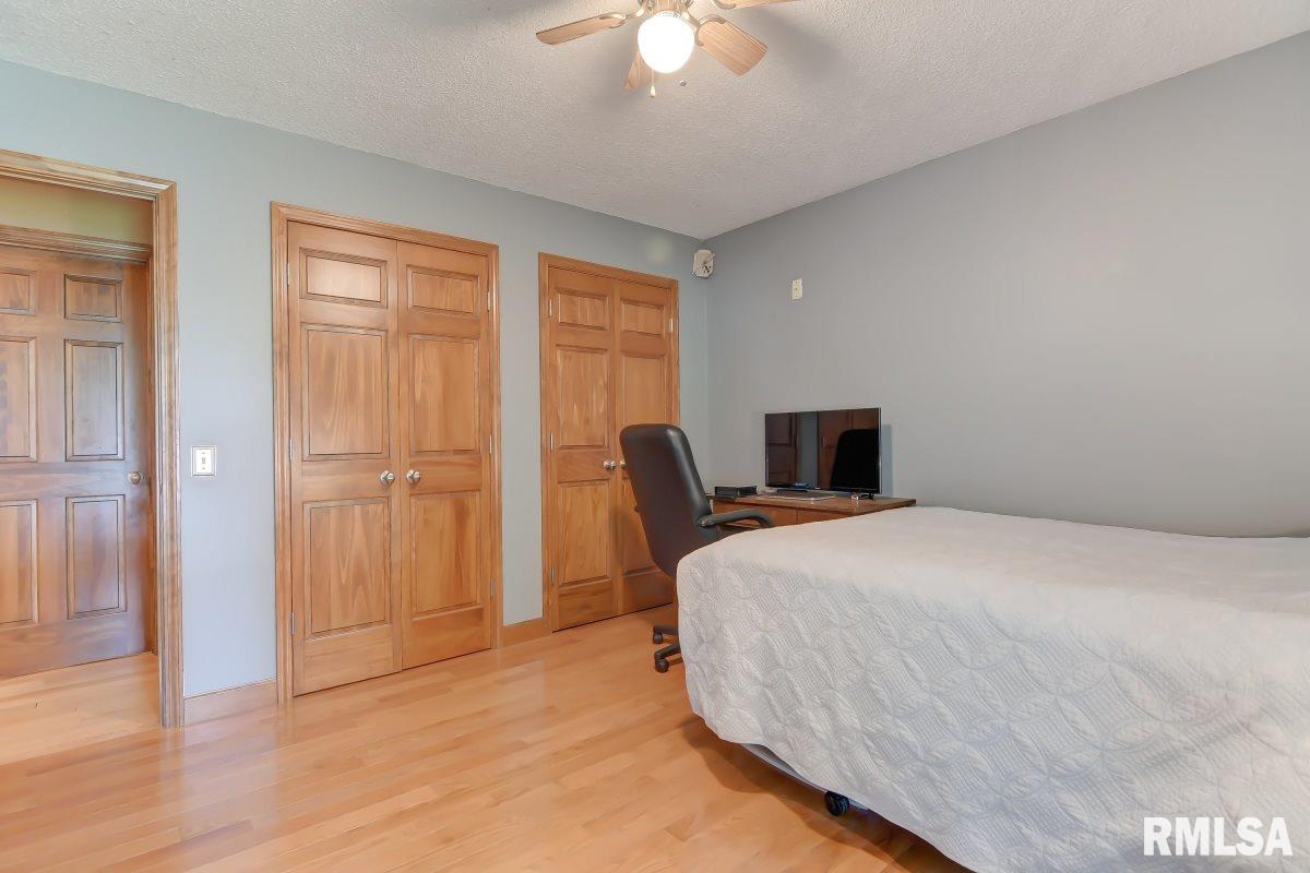 2608 Delaware Drive Springfield, IL 62702 - Photo 12 of 30