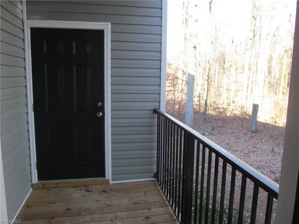 $1,395 | 2606 Pennoak Lane, Unit F, Greensboro, NC 27407