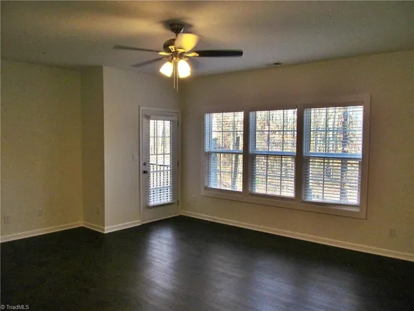 $1,395 | 2606 Pennoak Lane, Unit F, Greensboro, NC 27407