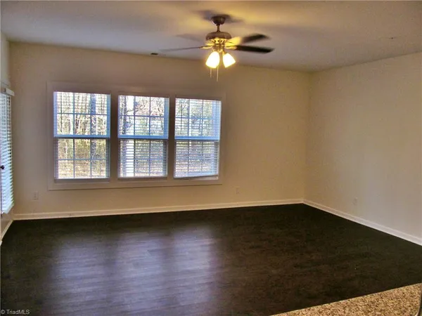 $1,395 | 2606 Pennoak Lane, Unit F, Greensboro, NC 27407