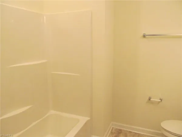 $1,395 | 2606 Pennoak Lane, Unit F, Greensboro, NC 27407