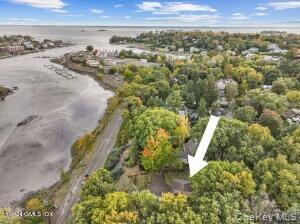 201 Shore Road Greenwich, CT 06830 - Photo 18 of 29 a view of a city
