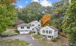 201 Shore Road Greenwich, CT 06830 - Photo 25 of 29 an aerial view of residential houses with trees
