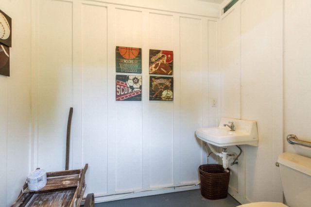 33287 Steelwood Ridge Road Loxley, AL 36551 - Photo 27 of 33 Changing Room