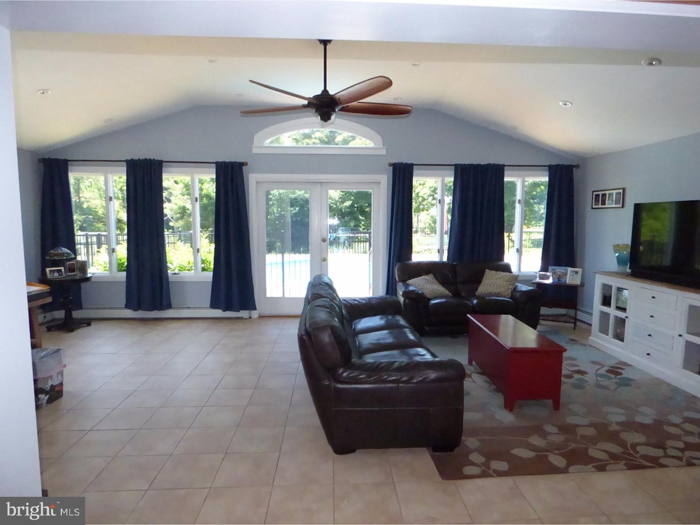 20 Autumn Road Churchville, PA 18966 - Photo 3 of 25 Great Room