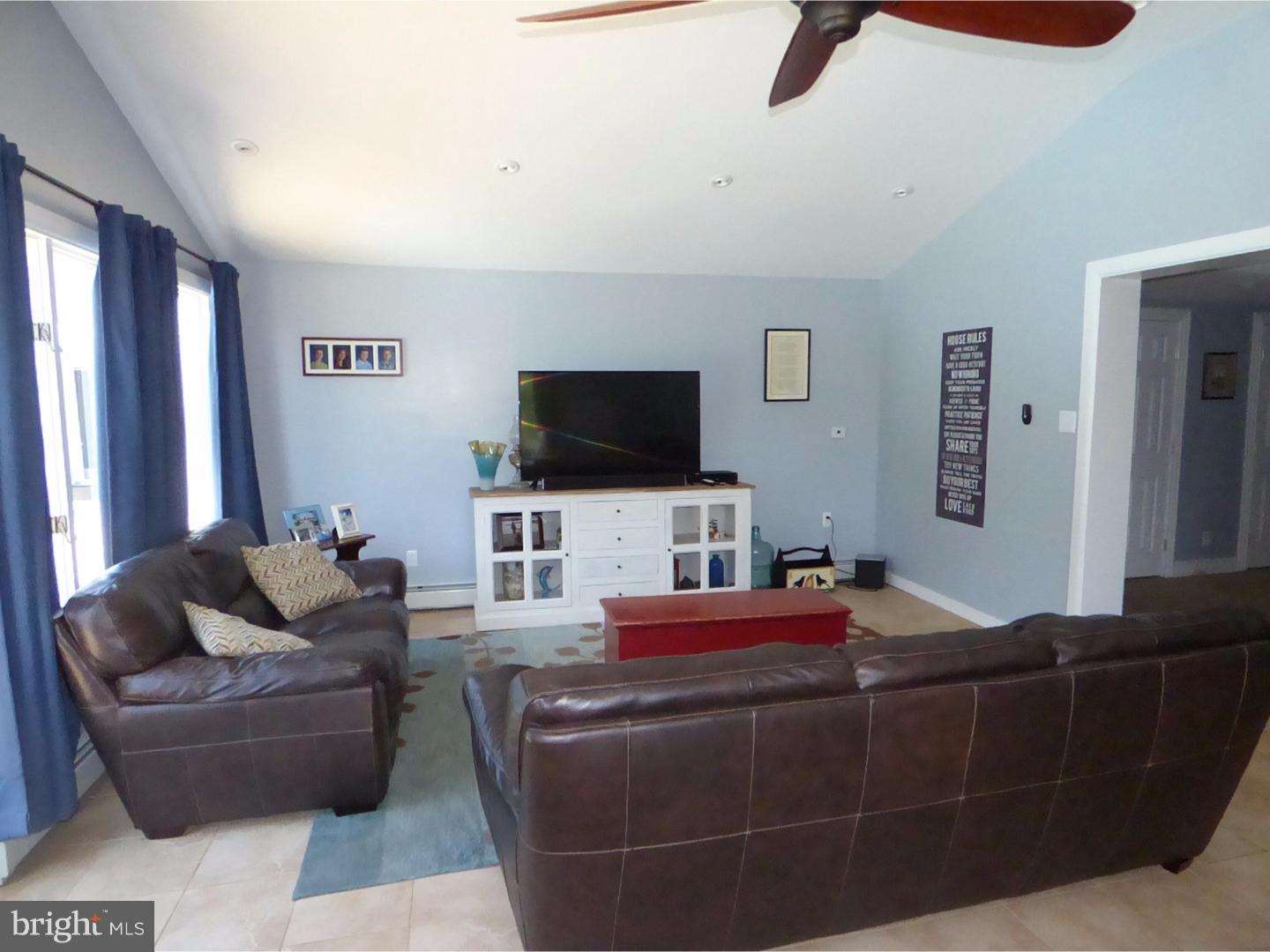 20 Autumn Road Churchville, PA 18966 - Photo 4 of 25 Great Room