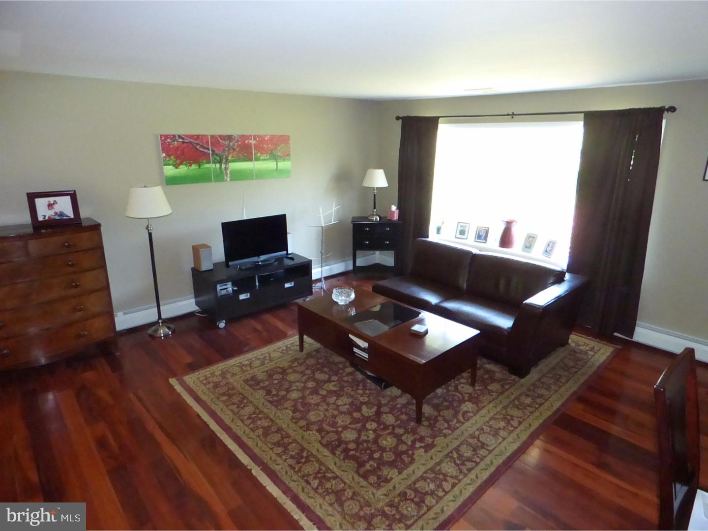 20 Autumn Road Churchville, PA 18966 - Photo 8 of 25 Living Room