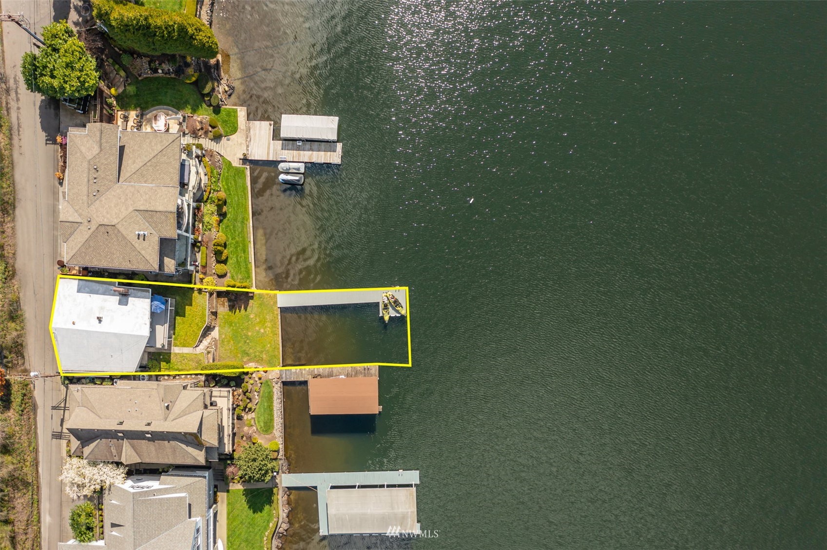 6631 Ripley Ln S East Renton, WA 98056 - Photo 28 of 34 view of rooftop