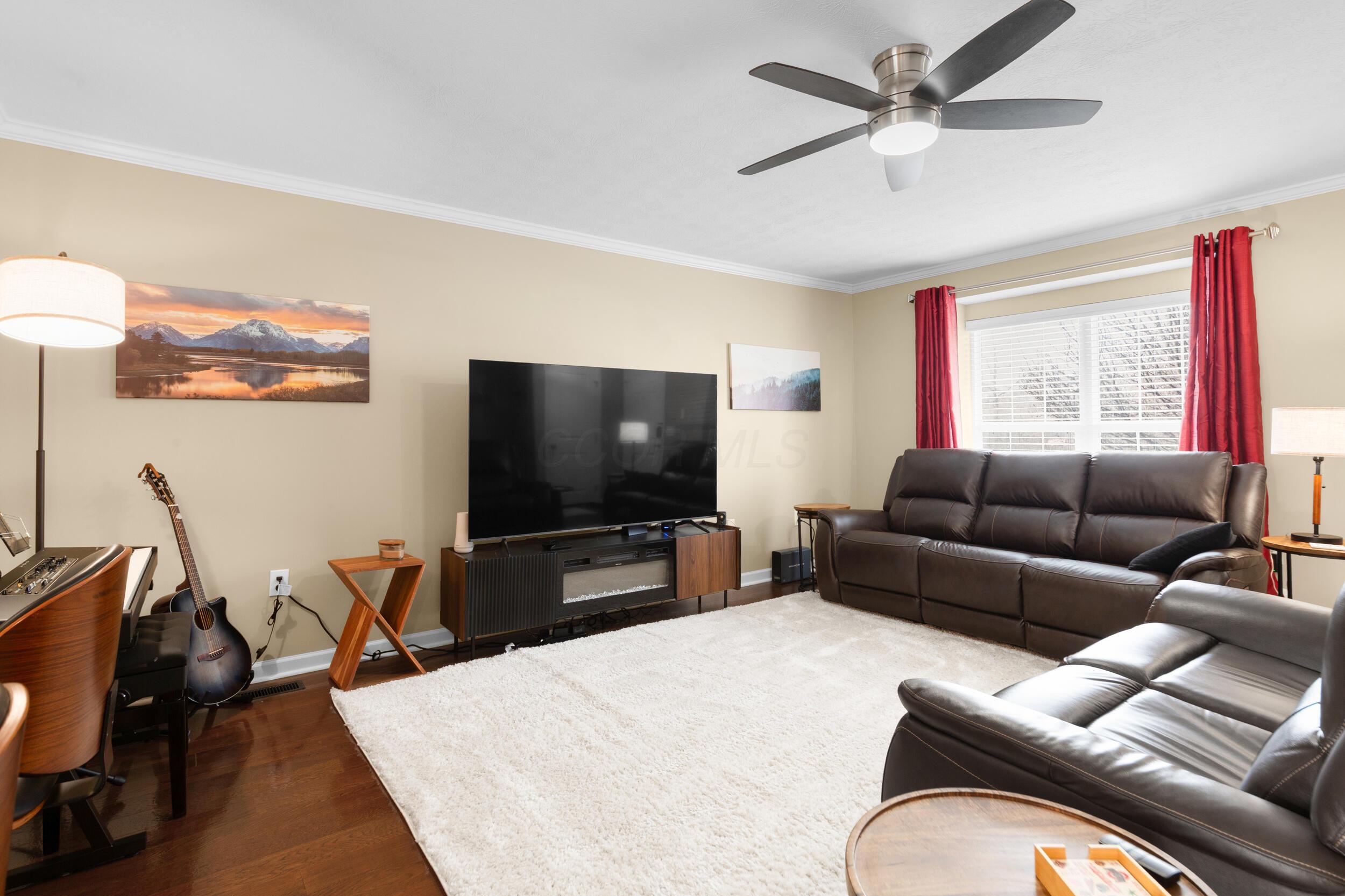 6185 Needletail Road, Unit 64 Columbus, OH 43230 - Photo 7 of 46 8_6185 needletail (21).jpg