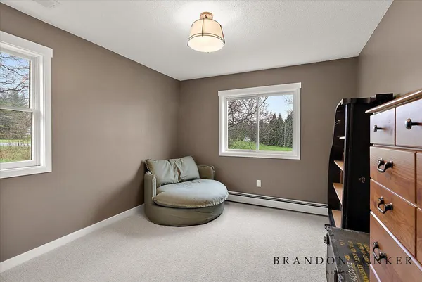 $640,000 | 9095 76th Street Southeast, Alto, MI 49302