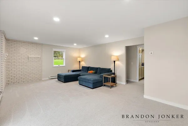 $640,000 | 9095 76th Street Southeast, Alto, MI 49302